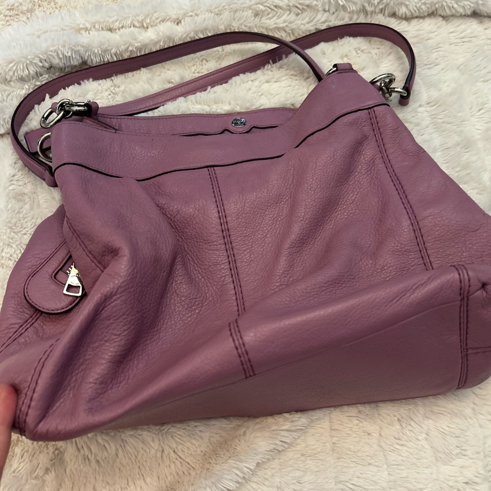 Coach Purple Leather Shoulder Bag with Slouchy Design
